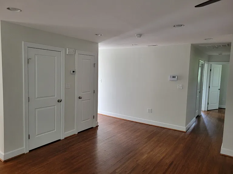 4844 Rosecroft St — Photo 13