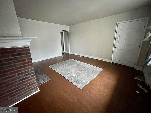 4th image of 917 Darby Rd