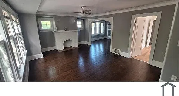 4 bed, 2500 sqft, $2,000 — Photo 1