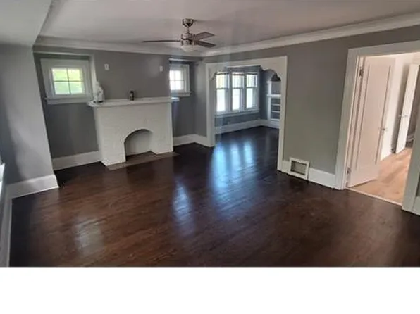 3374 N Palmer St, Milwaukee, WI 53212