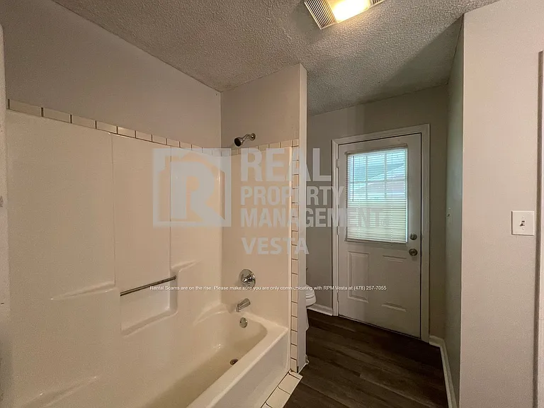 5351 Finsbury Dr — Photo 10