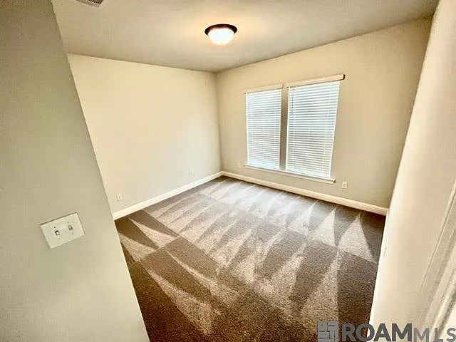 9958 Stratford Dr — Photo 5