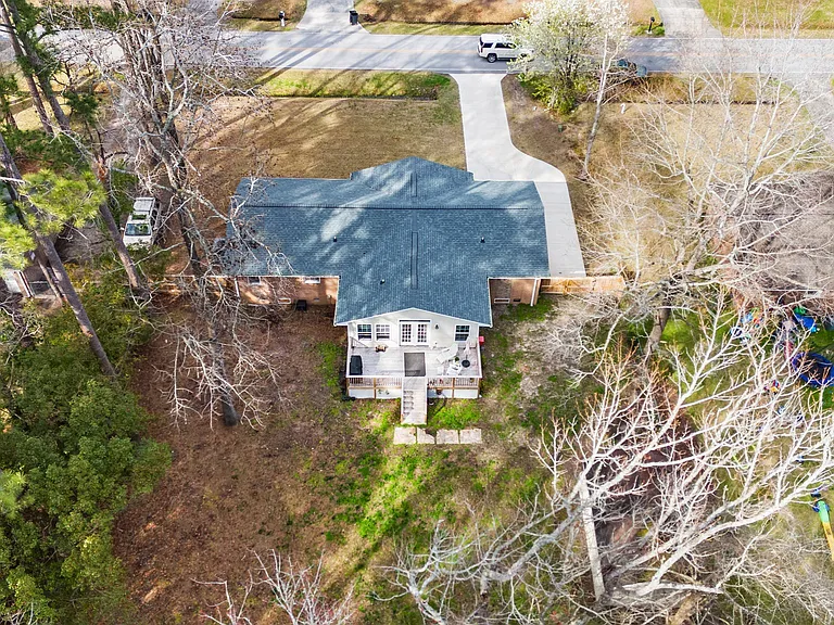 2211 Steeple Chase Dr — Photo 43