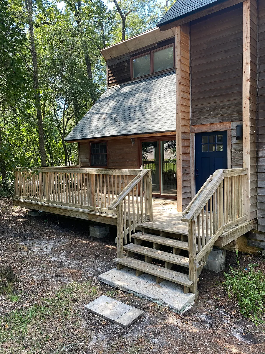 Building Photo - 3008 W University Ave