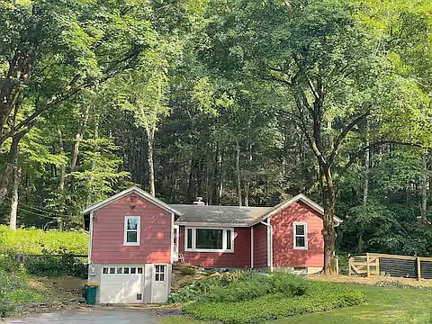 Creek Rd — Photo 36