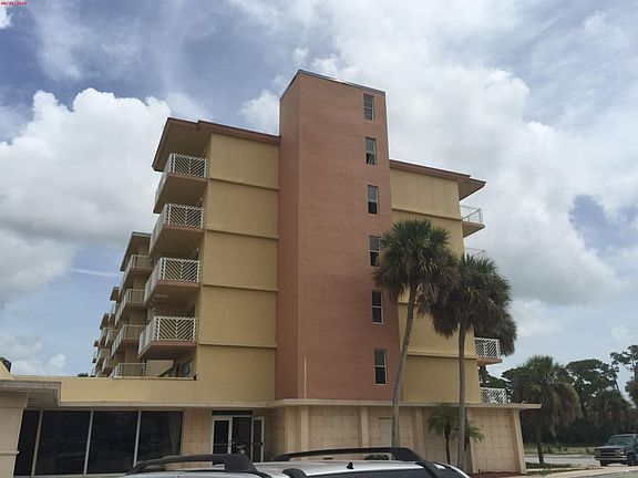 2nd image of 2825 S Washington Ave Unit 211