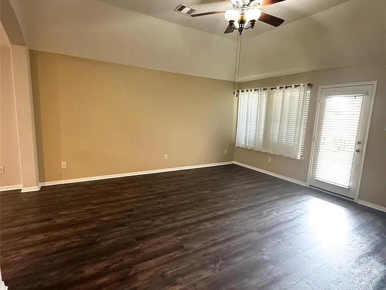 20619 Raingreen Dr — Photo 4