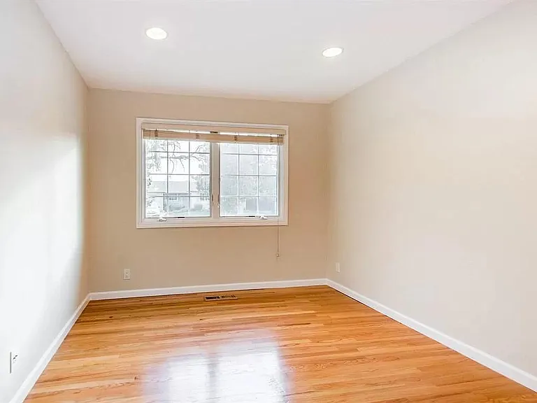 10403 Noel Ave — Photo 16