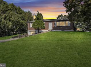 7180 Catherine Dr, Harrisburg, PA 17112