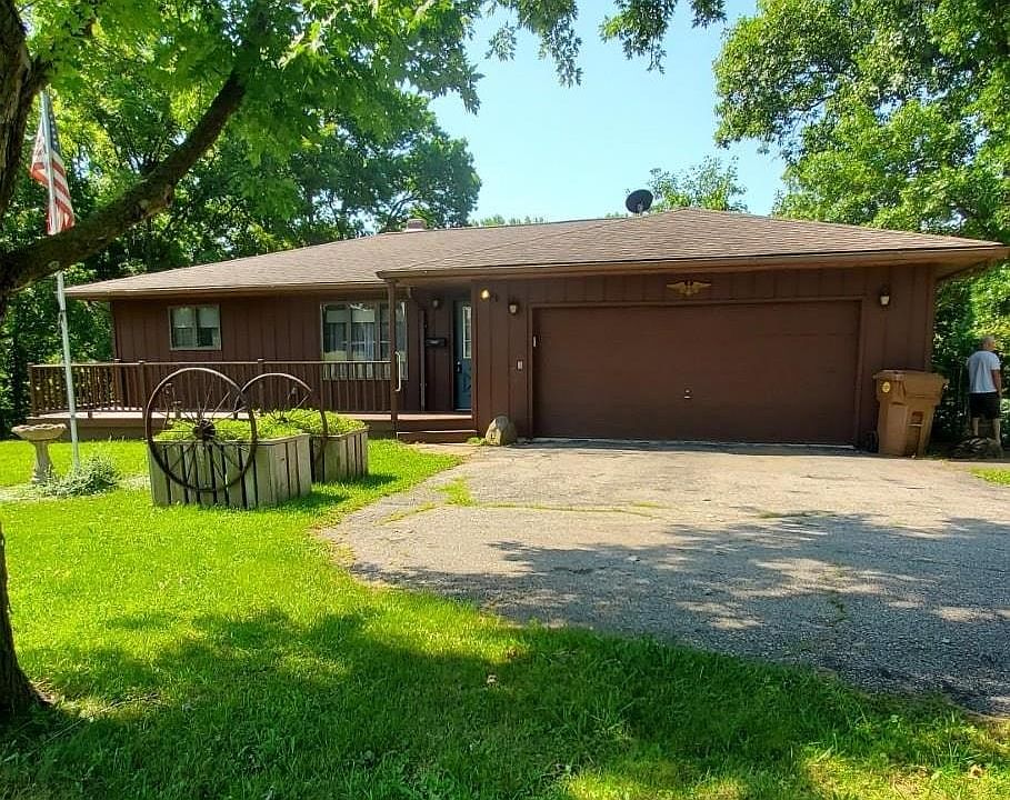 1st image of 2296 220th St