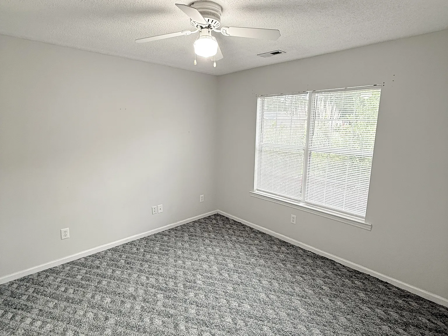 1132 Lancelot Lane - . — Photo 2