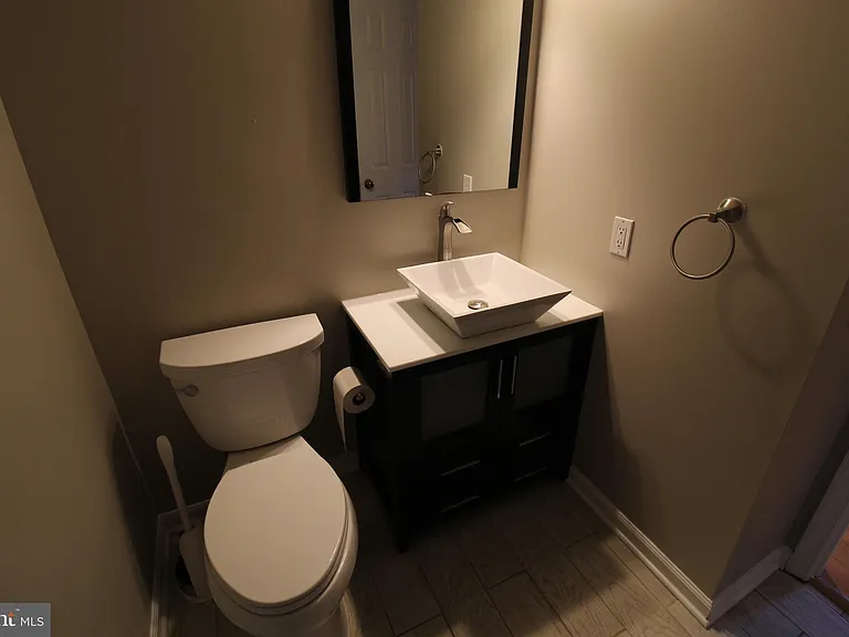 6055 Meyers Landing Ct — Photo 23