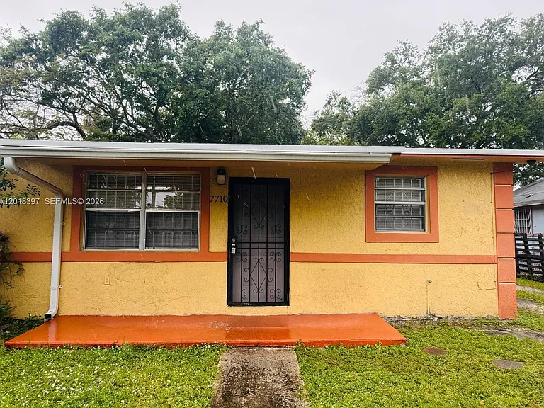 7708 NW 3rd Ave #- — Photo 7