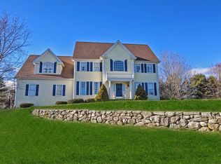 20 Hidden Meadows Ln, Wrentham, MA 02093