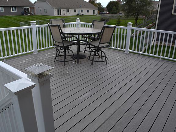 3rd image of 1642 Beaver Way