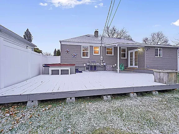 712 E 39th Ave — Photo 23