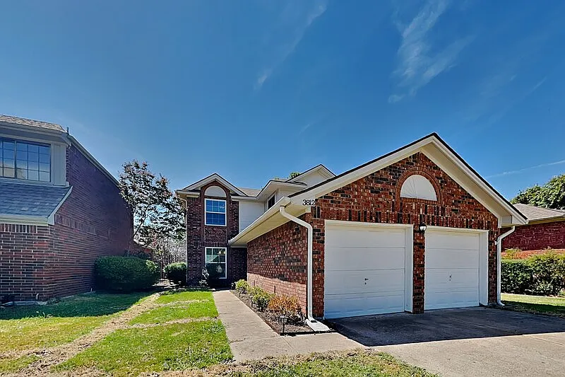 3812 Dalston Ln