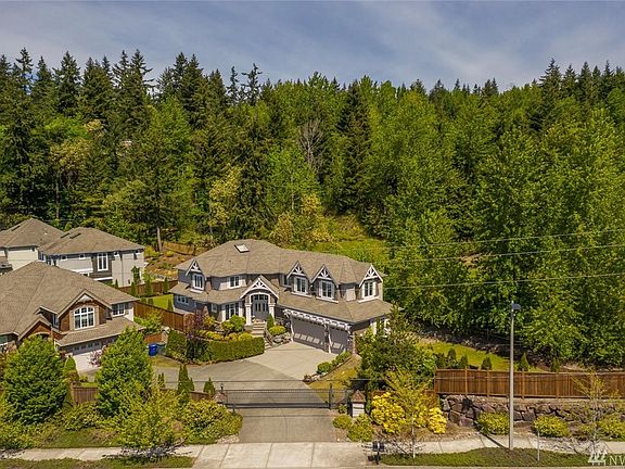 Only two homes are gated in the subdivision built by Heiser Homes.