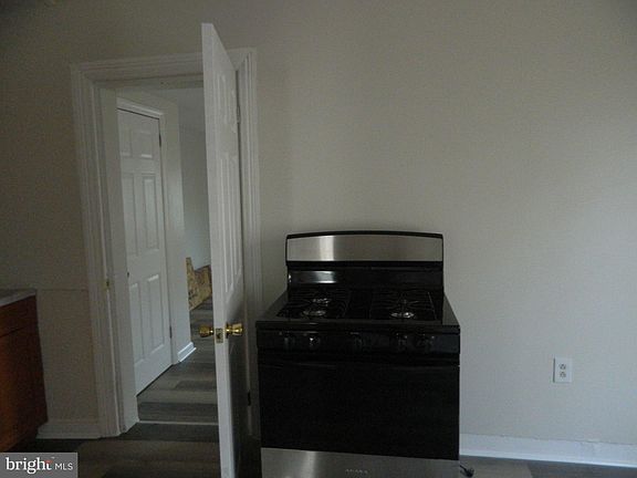 4th image of 416 5th St N