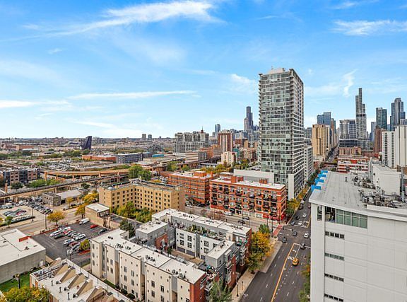 3rd image of 1845 S Michigan Ave Unit 2001
