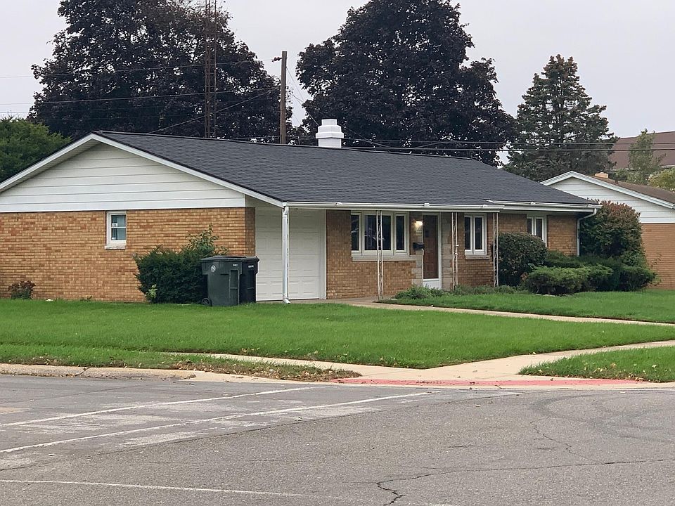 View of front & side of home