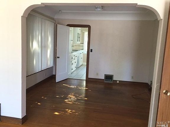5th image of 1325 Tennessee St