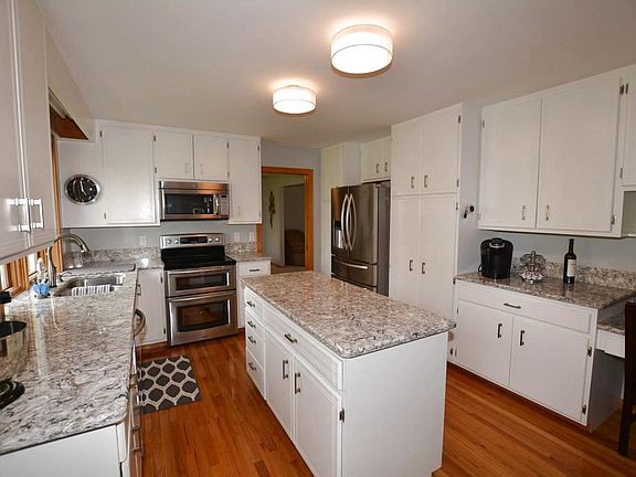 5th image of 2448 N Quail Run Dr