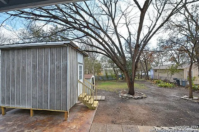571 W Merriweather St — Photo 34