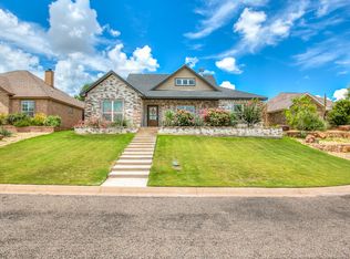 2610 Oak Hills Trl, San Angelo, TX 76904