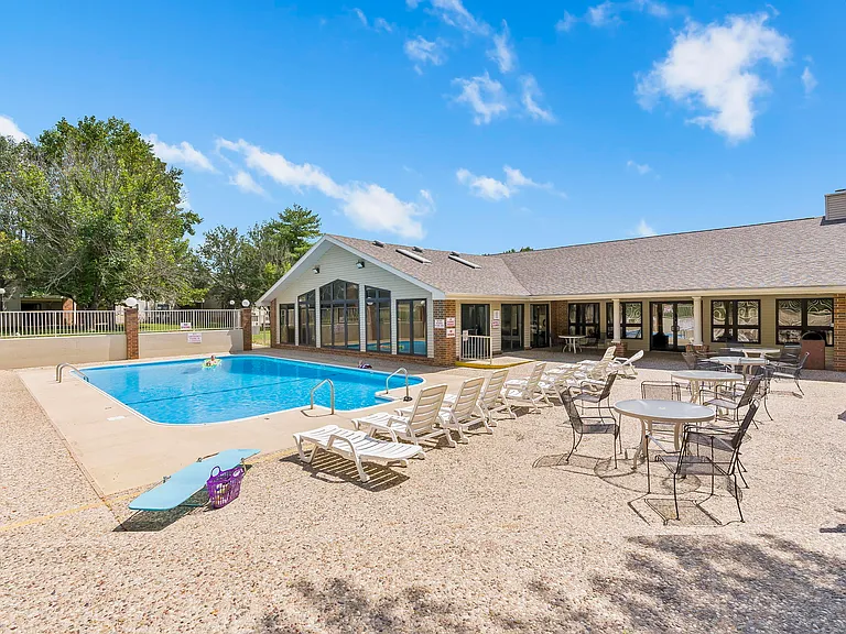 350 S Wildwood Dr #19 — Photo 36