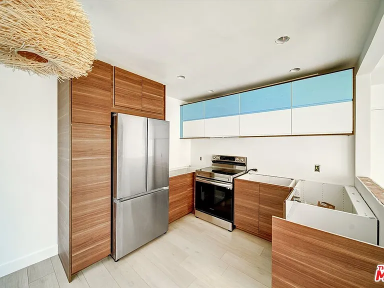 15 Spinnaker St #101 — Photo 9