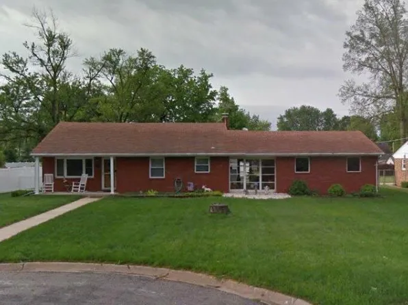 2135 Marquette Dr, Alton, IL 62002