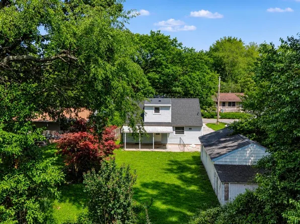 3920 Marland Dr, Lansing, MI 48910