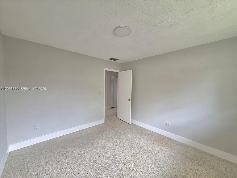 1715 SW 4th St #1717 — Photo 14