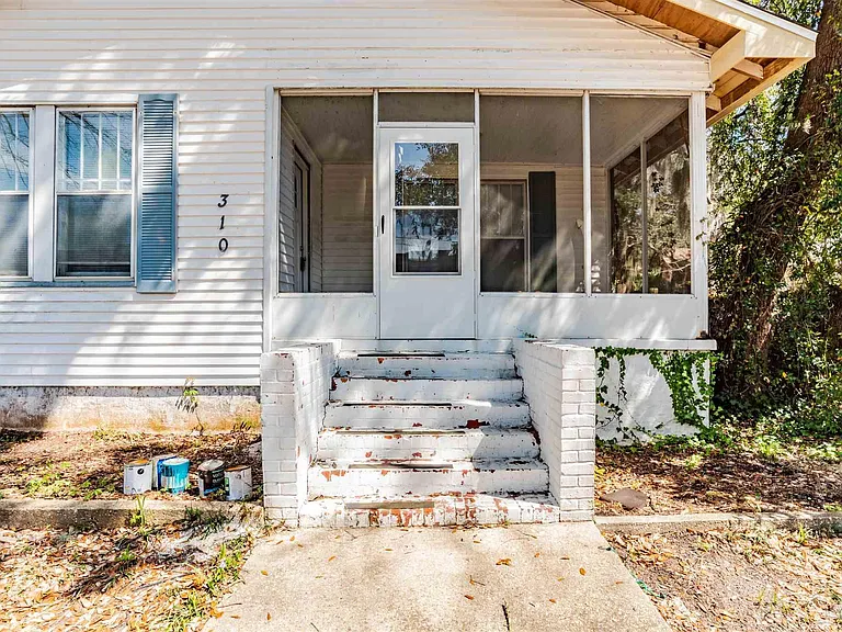 310 Stanley Ave — Photo 29