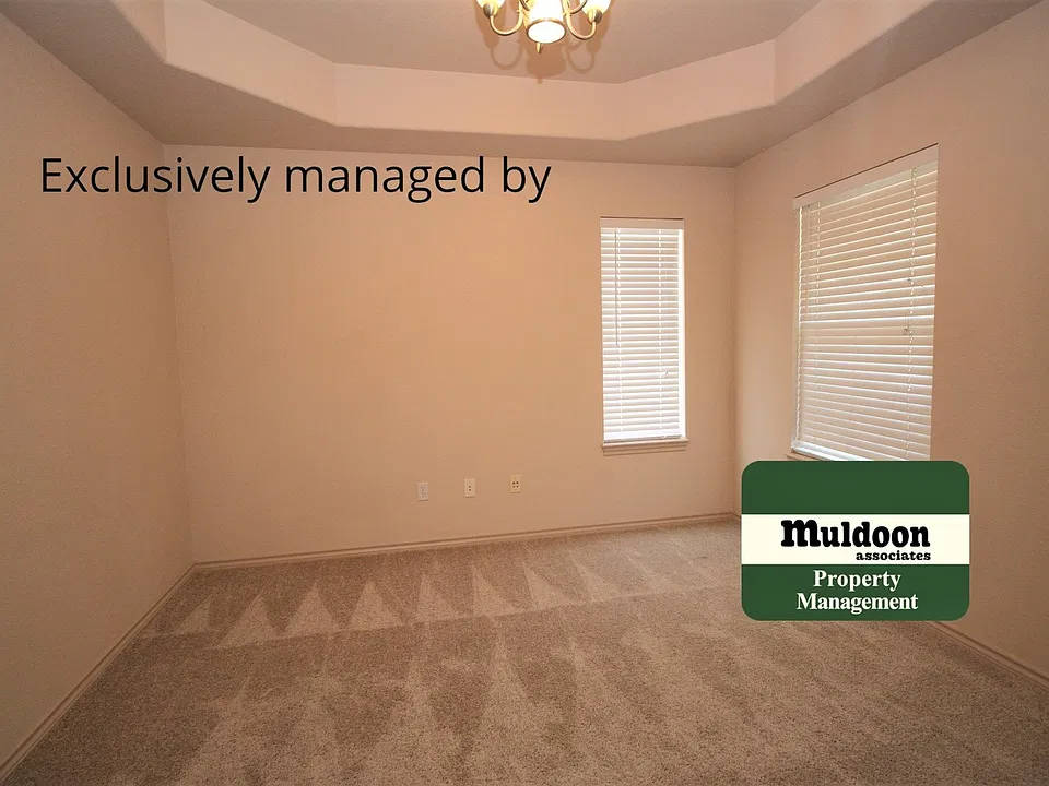 5637 Cross Creek Dr