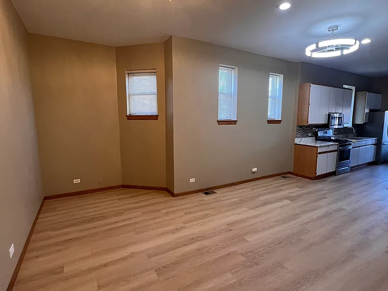 3116 S Canal St #1 — Photo 31