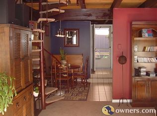 15K Country Squire Dr, Cromwell, CT 06416