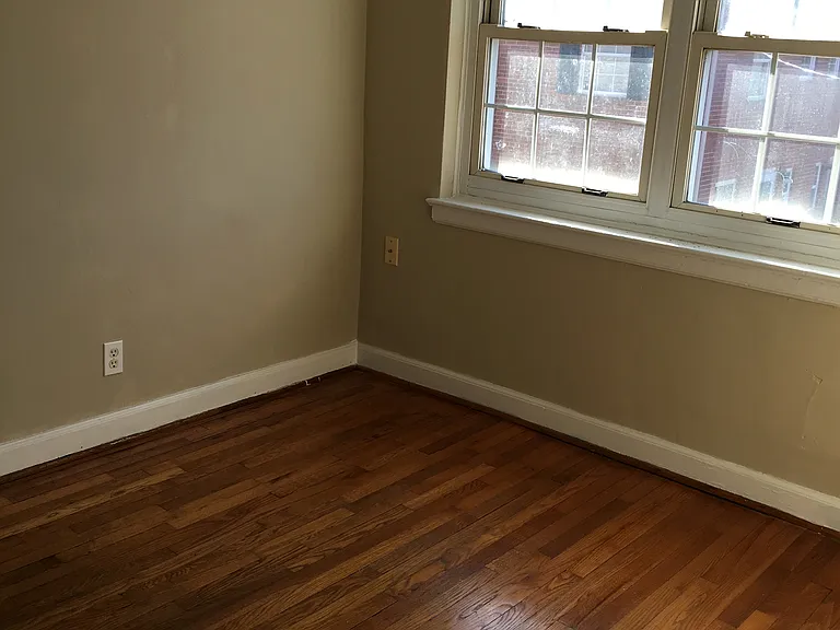 811 Elizabeth Ave #811 — Photo 7