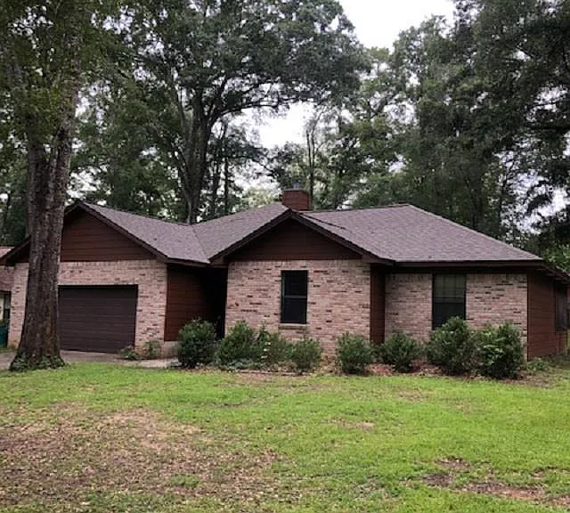 1240 Blockford Ct W — Photo 1