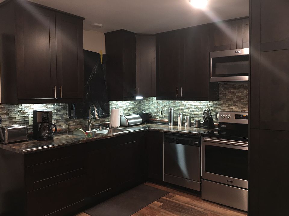1st image of 926 Algonquin Ave