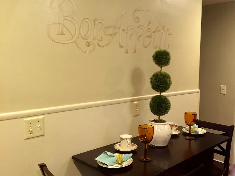 Eating Area - Kitchen