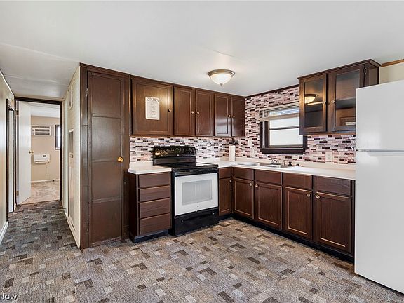 5th image of 3354 Hilton St NW Lot 33