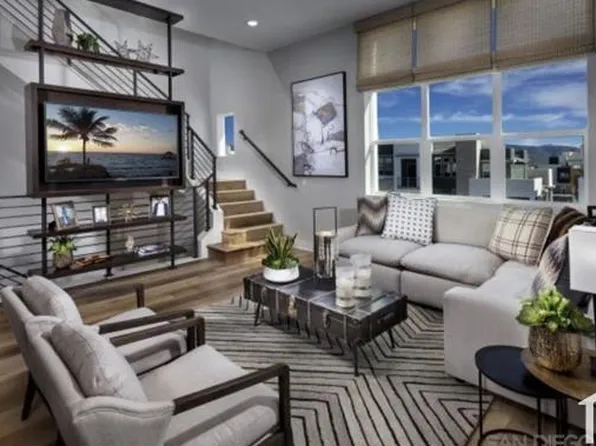 2056 Bravo Loop #6, Chula Vista, CA 91915