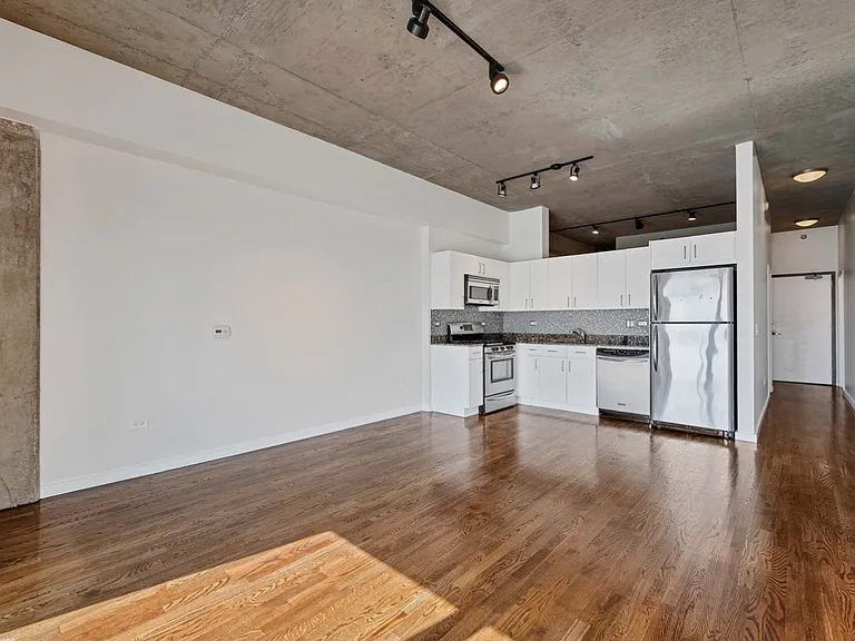 1620 S Michigan Ave #811 — Photo 12