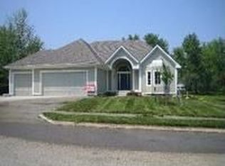 1312 SW Summit Hill Dr, Lees Summit, MO 64081