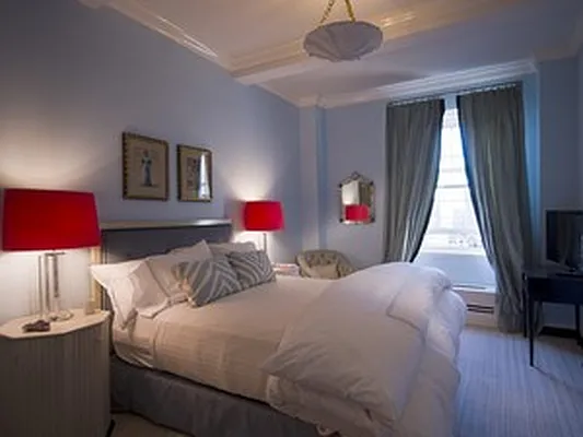 Sold by Corcoran | media 3