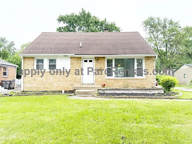 3101 Medford Ave photo 1