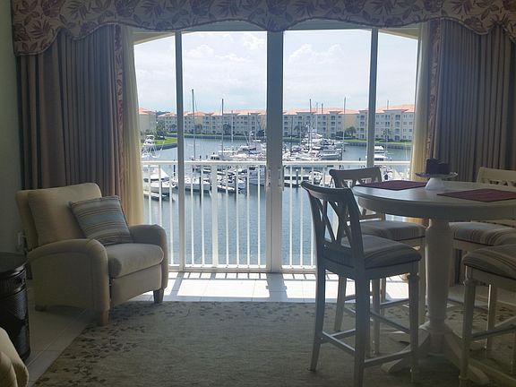 5th image of 11 Harbour Isle Drive W #Ph03