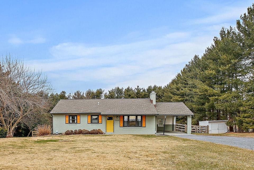 1st image of 19028 Graystone Rd